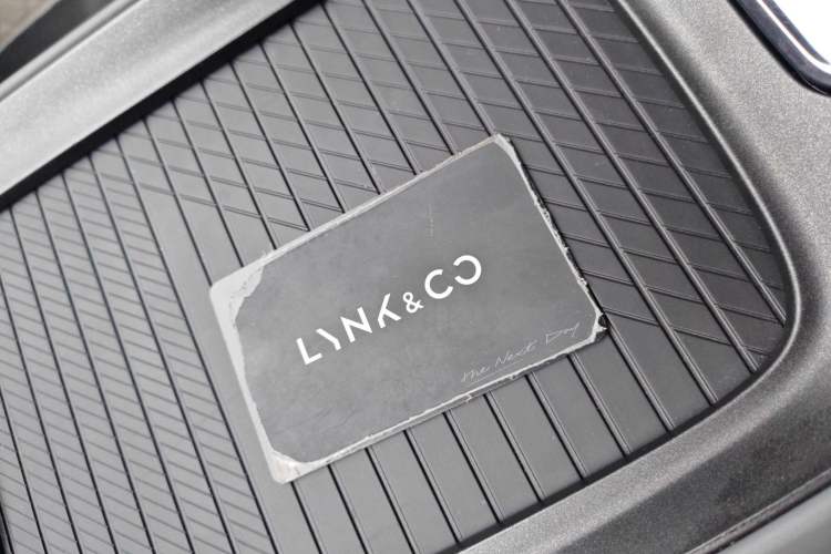 Used Lynk & Co 08 EM-P 2023 120km Long-Range Pro Interior 1