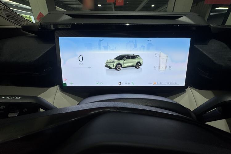 Used Lynk & Co 08 EM-P 2023 245km Ultra-Long Range Halo Interior 4