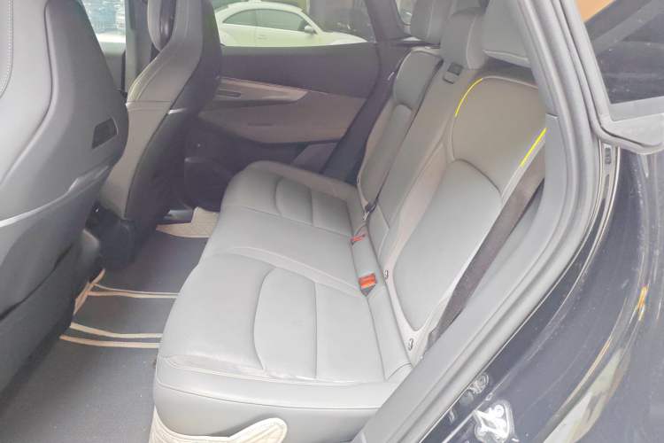 Used Lynk & Co 08 EM-P 2023 120km Long-Range Pro Interior 4
