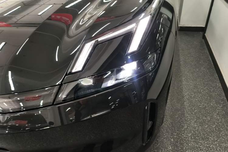Used Lynk & Co 08 EM-P 2023 245km Ultra-Long Range Halo Left Front Headlight