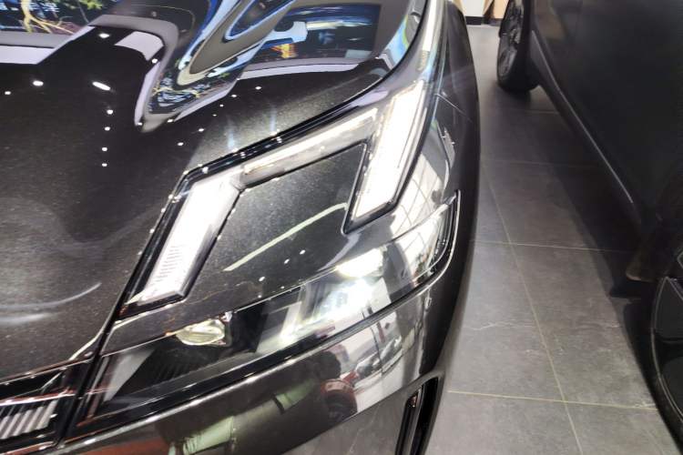 Used Lynk & Co 08 EM-P 2023 245km Ultra-Long Range Halo Left Front Headlight