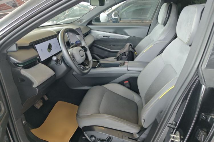 Used Lynk & Co 08 EM-P 2023 120km Long-Range Pro Left Front Seat
