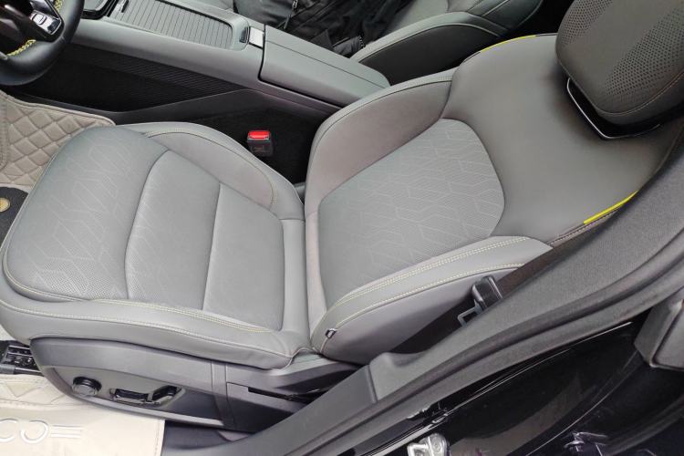 Used Lynk & Co 08 EM-P 2023 120km Long-Range Pro Left Front Seat