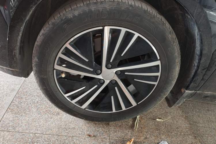 Used Lynk & Co 08 EM-P 2023 245km Ultra-Long Range Halo Left Front Wheel Hub