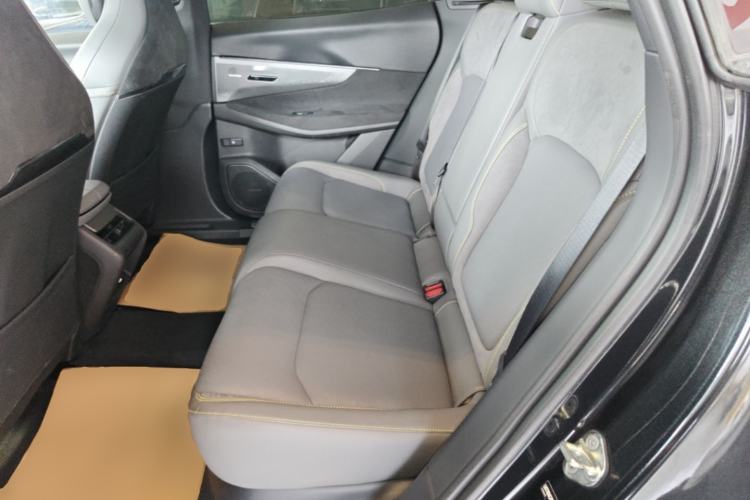 Used Lynk & Co 08 EM-P 2023 120km Long-Range Pro Left Rear Seat