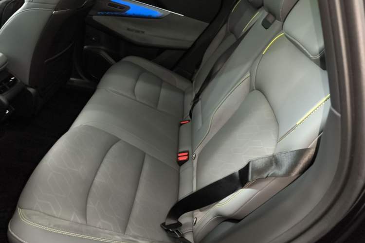 Used Lynk & Co 08 EM-P 2023 245km Ultra-Long Range Halo Left Rear Seat