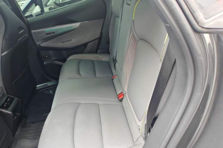 Used Lynk & Co 08 EM-P 2023 245km Ultra-Long Range Halo Left Rear Seat