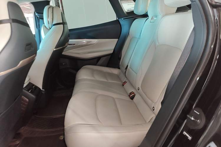 Used Lynk & Co 08 EM-P 2023 245km Ultra-Long Range Halo Left Rear Seat