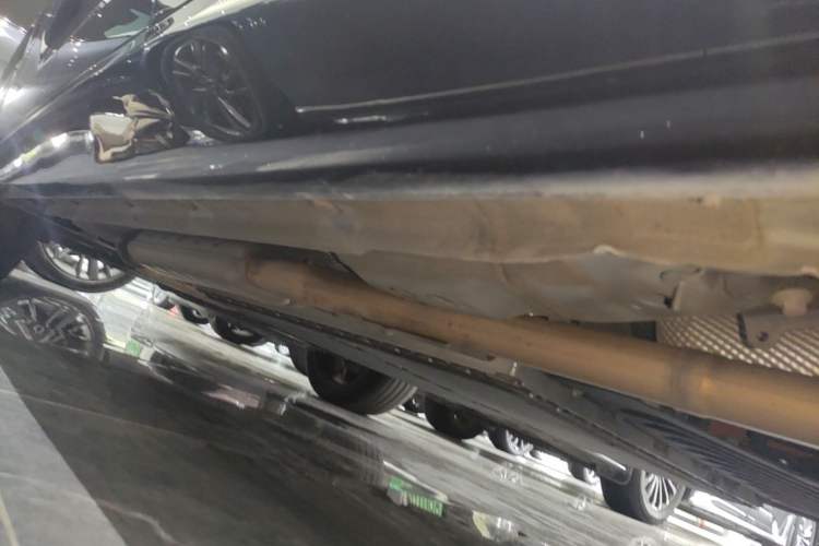 Used Lynk & Co 08 EM-P 2023 245km Ultra-Long Range Halo Left Side Sill