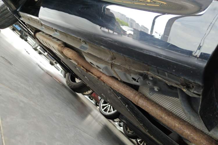 Used Lynk & Co 08 EM-P 2023 120km Long-Range Pro Left Side Sill