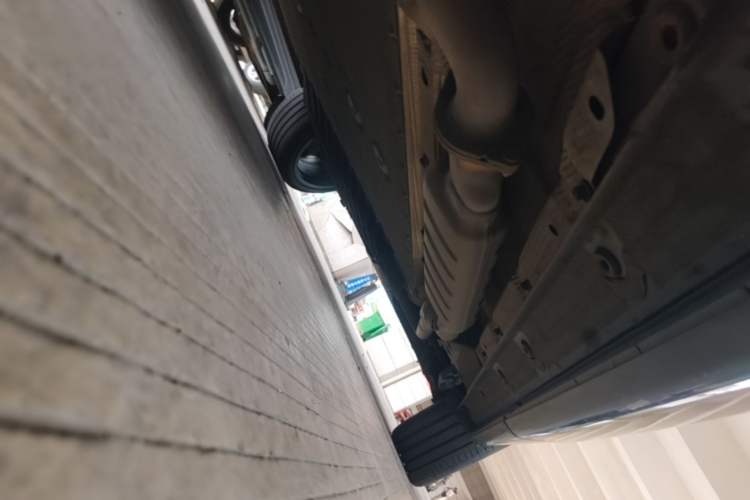 Used Lynk & Co 08 EM-P 2023 120km Long-Range Halo Left Side Sill
