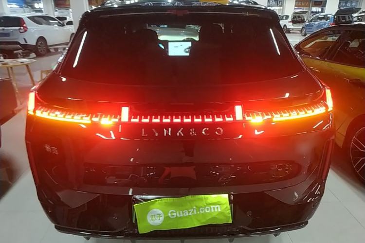 Used Lynk & Co 08 EM-P 2023 220km All-Wheel-Drive Performance Halo Rear