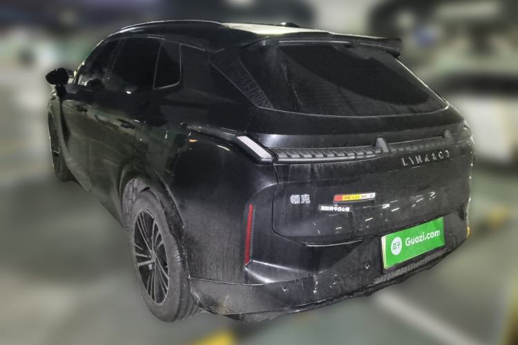 Used Lynk & Co 08 EM-P 2023 120km Long-Range Halo Rear Left 45 Deg