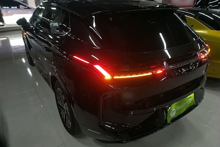 Used Lynk & Co 08 EM-P 2023 220km All-Wheel-Drive Performance Halo Rear Left 45 Deg
