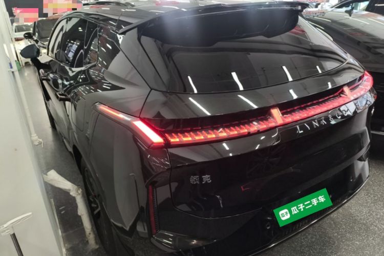 Used Lynk & Co 08 EM-P 2023 245km Ultra-Long Range Halo Rear Left 45 Deg