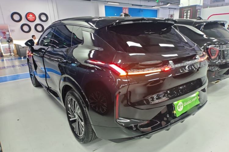 Used Lynk & Co 08 EM-P 2023 120km Long-Range Halo Rear Left 45 Deg