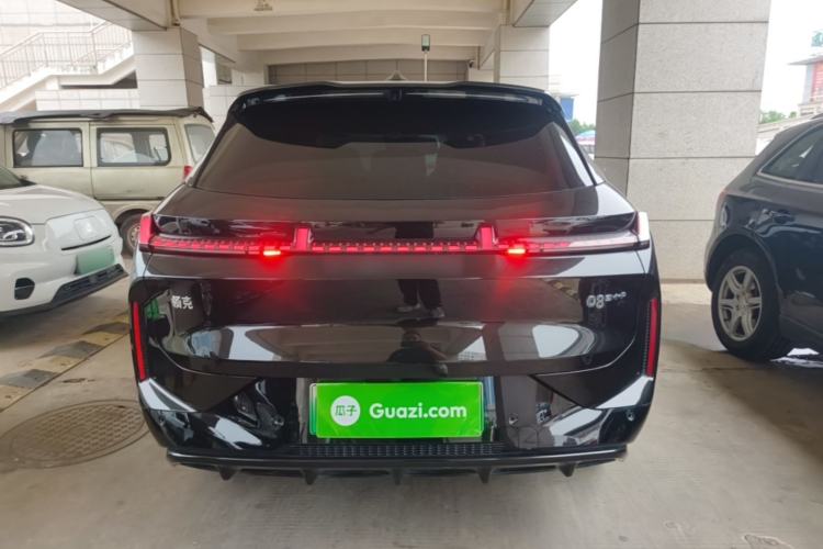 Used Lynk & Co 08 EM-P 2023 120km Long-Range Halo Rear