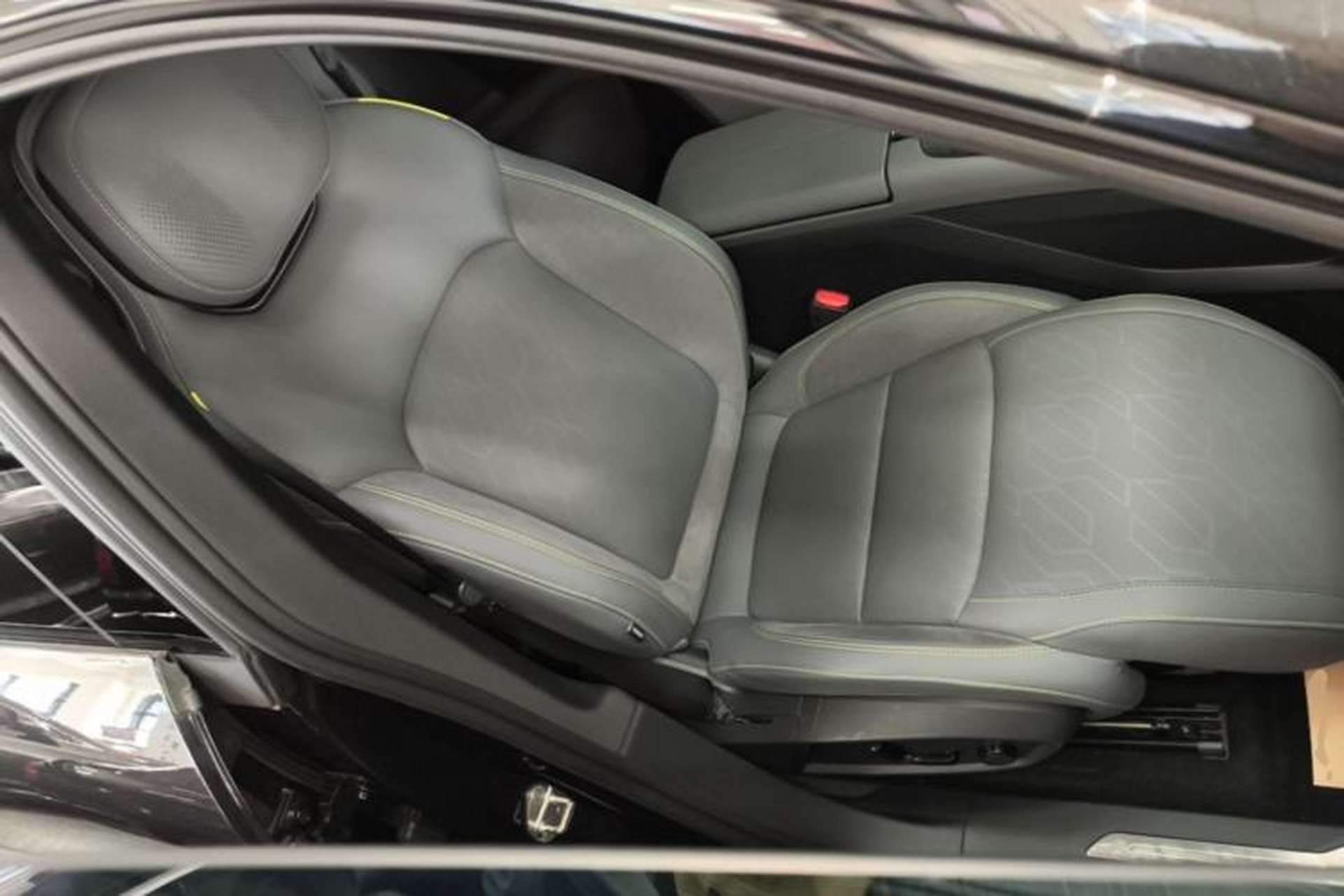 Used Lynk & Co 08 EM-P 2023 245km Ultra-Long Range Halo Right Front Seat