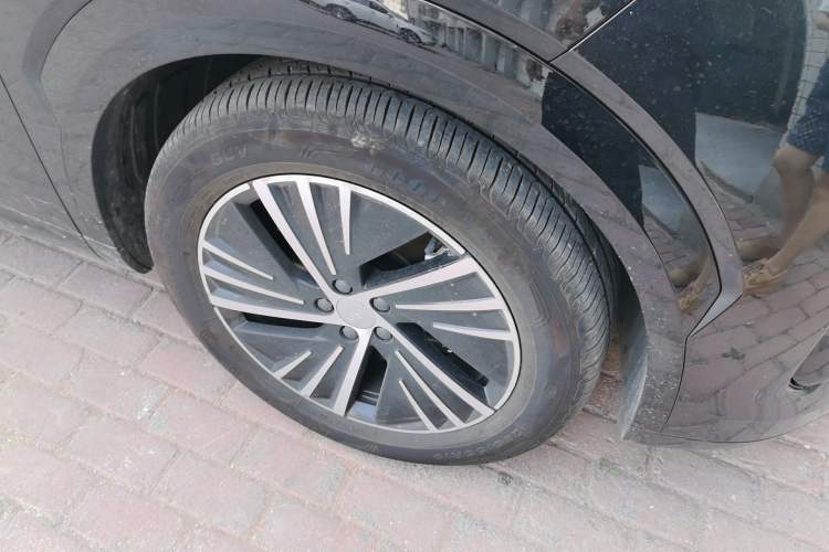 Used Lynk & Co 08 EM-P 2023 120km Long-Range Halo Right Front Wheel Hub