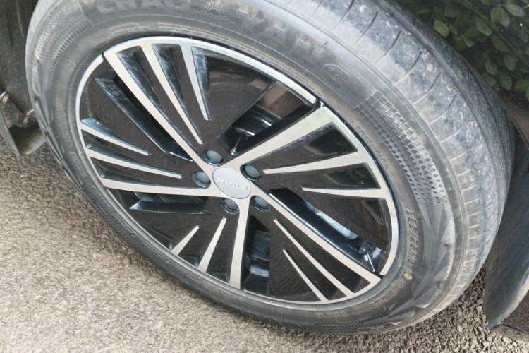 Used Lynk & Co 08 EM-P 2023 245km Ultra-Long Range Halo Right Front Wheel Hub