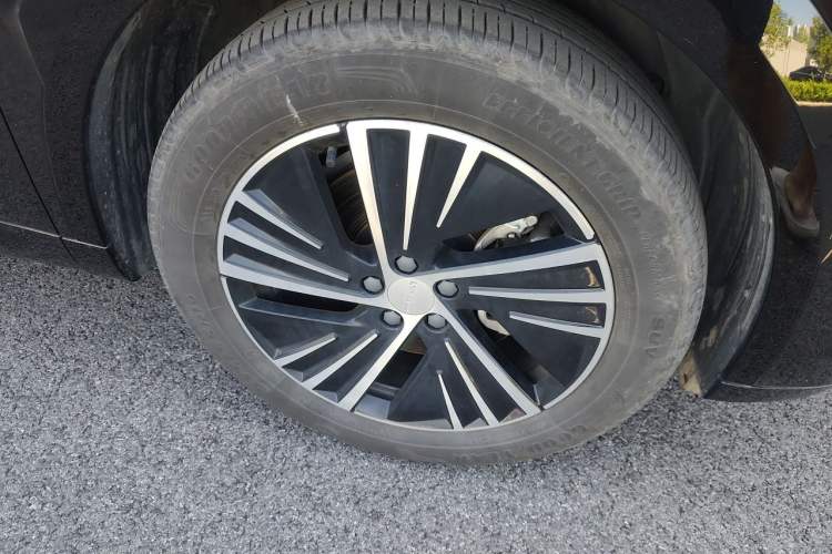 Used Lynk & Co 08 EM-P 2023 120km Long-Range Pro Right Front Wheel Hub