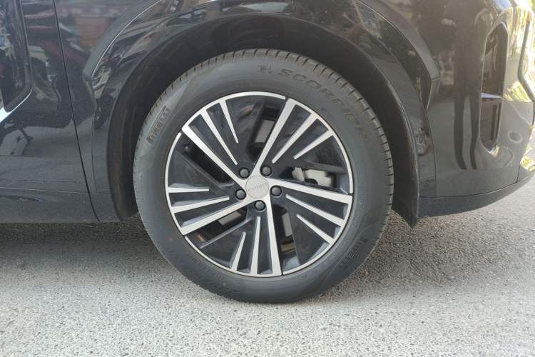 Used Lynk & Co 08 EM-P 2023 245km Ultra-Long Range Halo Right Front Wheel Hub
