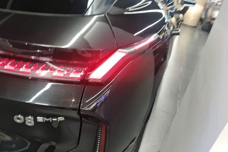 Used Lynk & Co 08 EM-P 2023 120km Long-Range Halo Right Rear Taillight