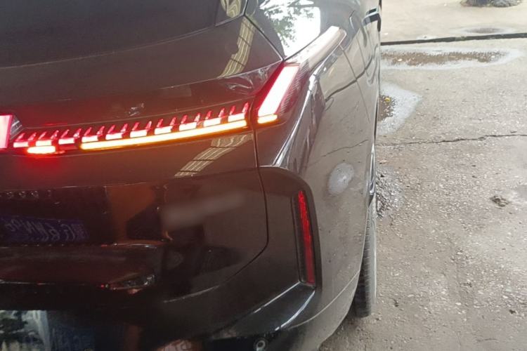 Used Lynk & Co 08 EM-P 2023 245km Ultra-Long Range Halo Right Rear Taillight