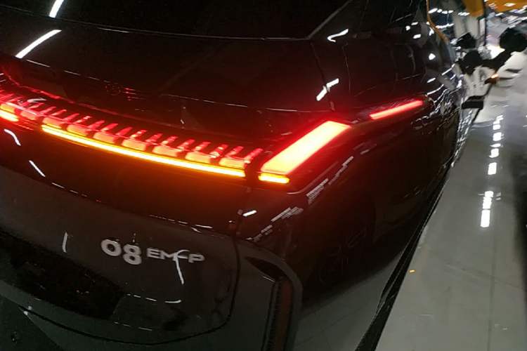 Used Lynk & Co 08 EM-P 2023 220km All-Wheel-Drive Performance Halo Right Rear Taillight