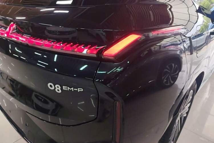 Used Lynk & Co 08 EM-P 2023 120km Long-Range Halo Right Rear Taillight
