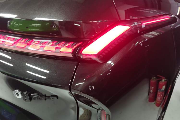 Used Lynk & Co 08 EM-P 2023 120km Long-Range Halo Right Rear Taillight
