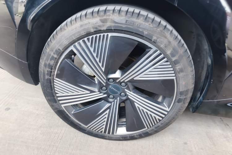 Used Lynk & Co 08 EM-P 2023 120km Long-Range Halo Right Rear Wheel Hub