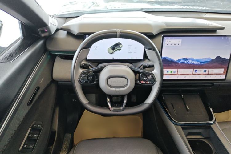 Used Lynk & Co 08 EM-P 2023 120km Long-Range Pro Steering Wheel