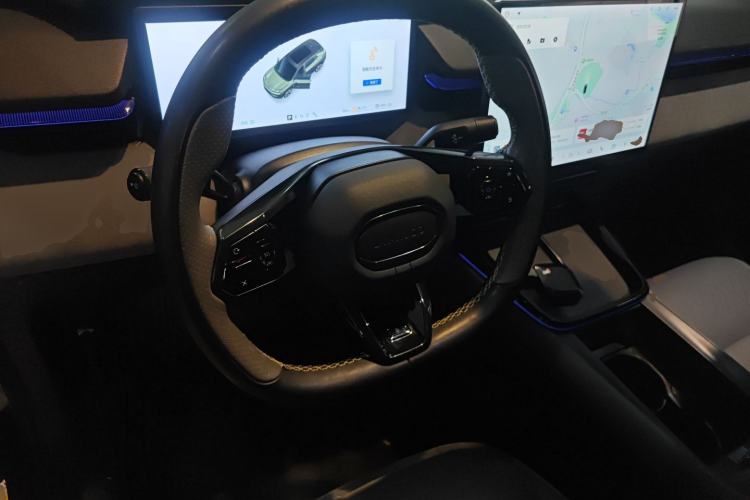 Used Lynk & Co 08 EM-P 2023 120km Long-Range Halo Steering Wheel