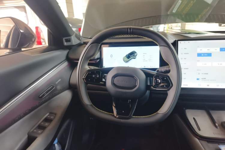 Used Lynk & Co 08 EM-P 2023 120km Long-Range Halo Steering Wheel