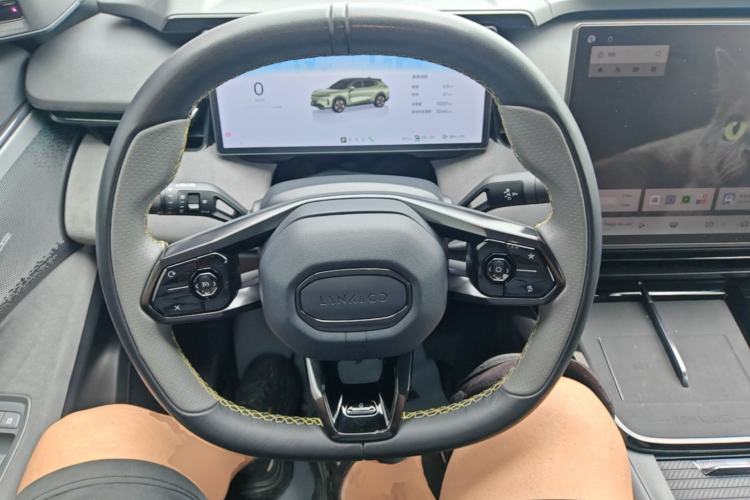 Used Lynk & Co 08 EM-P 2023 245km Ultra-Long Range Halo Steering Wheel