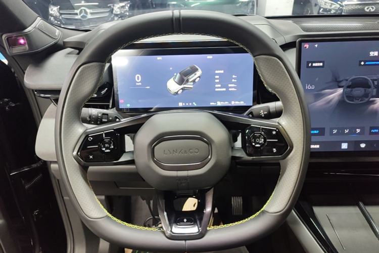 Used Lynk & Co 08 EM-P 2023 120km Long-Range Halo Steering Wheel