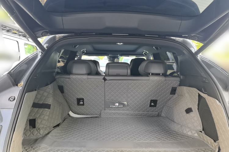 Used Lynk & Co 08 EM-P 2023 120km Long-Range Halo Trunk