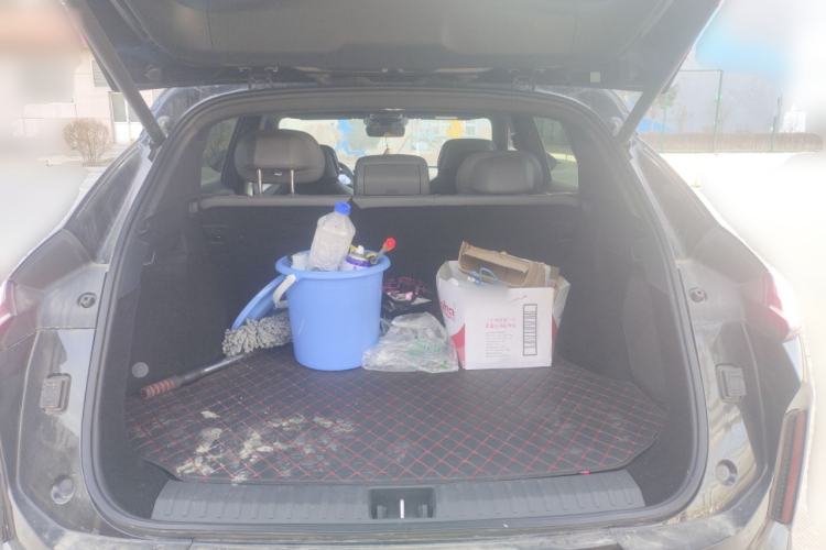 Used Lynk & Co 08 EM-P 2023 120km Long-Range Pro Trunk