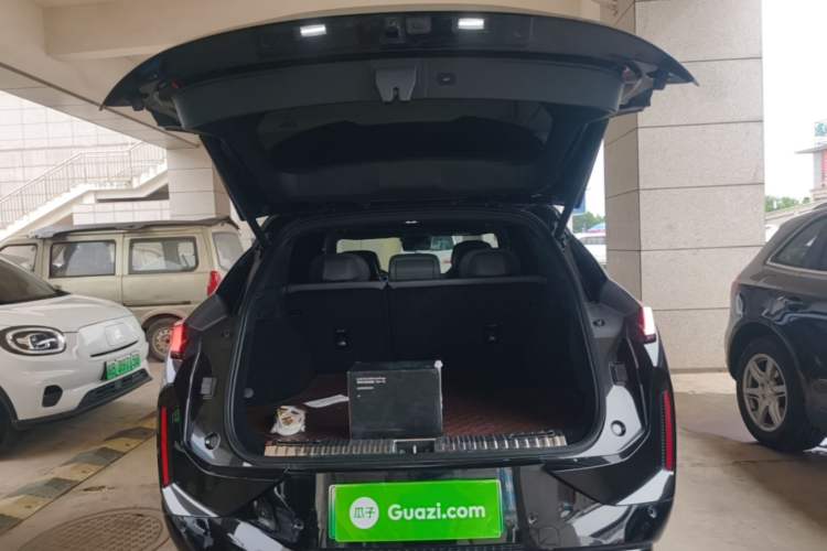 Used Lynk & Co 08 EM-P 2023 120km Long-Range Halo Trunk