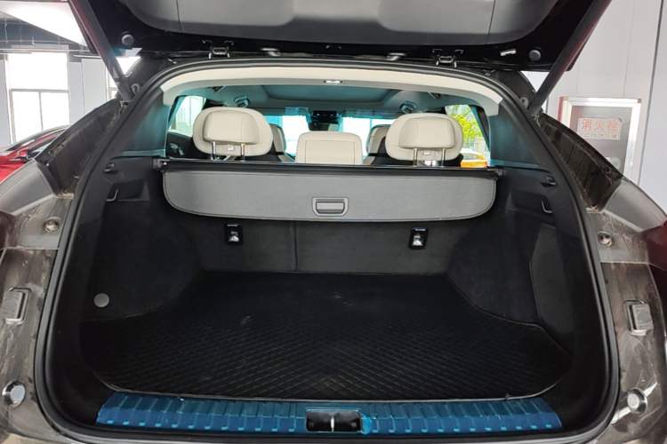 Used Lynk & Co 08 EM-P 2023 245km Ultra-Long Range Halo Trunk