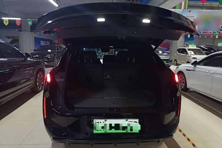 Used Lynk & Co 08 EM-P 2023 120km Long-Range Halo Trunk