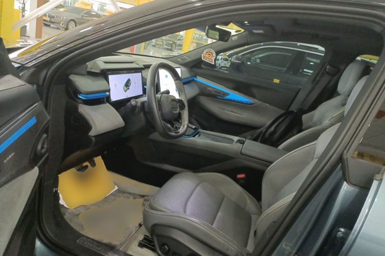 Used Lynk & Co 08 EM-P 2023 220km All-Wheel-Drive Performance Halo Driver Seat