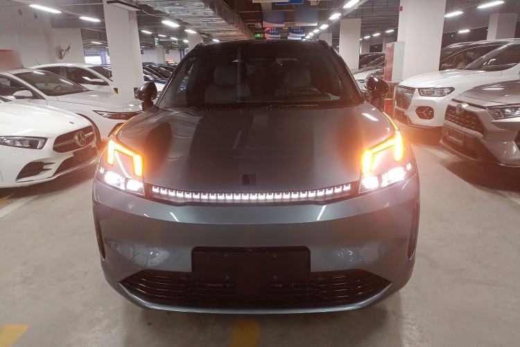 Used Lynk & Co 08 EM-P 2023 220 km Limited-Time Edition Front