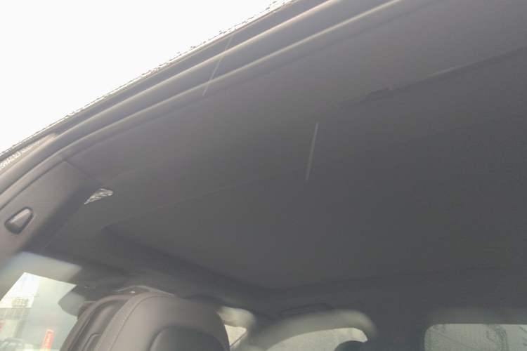 Used Lynk & Co 08 EM-P 2023 220km All-Wheel-Drive Performance Halo Headliner