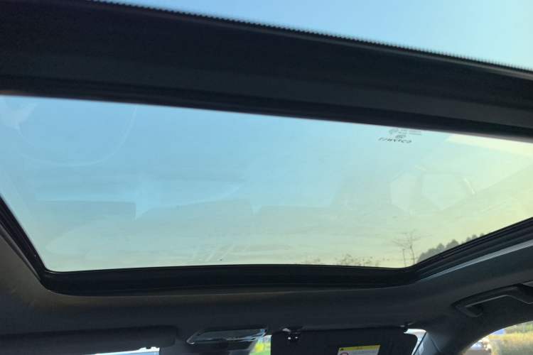 Used Lynk & Co 08 EM-P 2023 220km All-Wheel-Drive Performance Halo Headliner