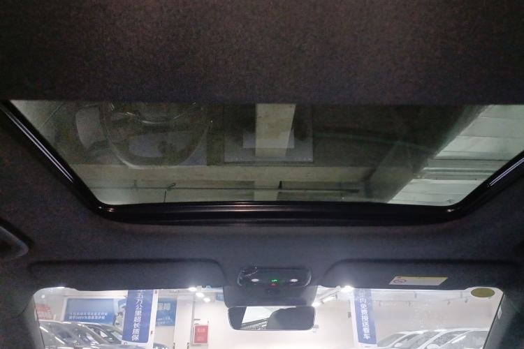 Used Lynk & Co 08 EM-P 2023 220 km Limited-Time Edition Headliner