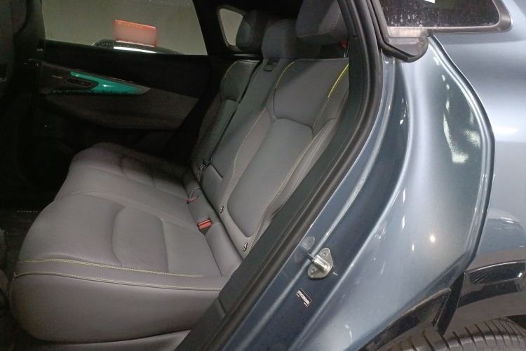 Used Lynk & Co 08 EM-P 2023 220 km Limited-Time Edition Left Rear Seat