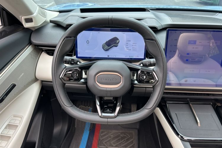 Used Lynk & Co 08 EM-P 2023 220km All-Wheel-Drive Performance Halo Steering Wheel