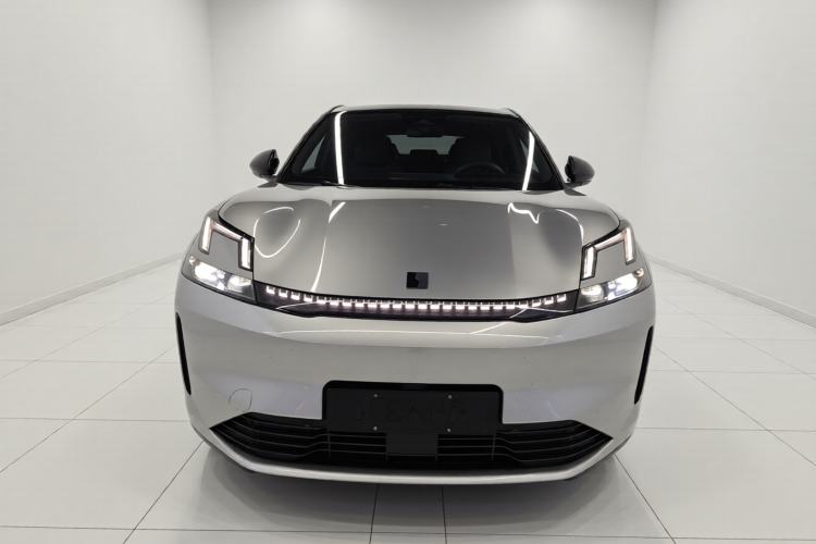 Used Lynk & Co 08 EM-P 2023 220km All-Wheel-Drive Performance Halo Front